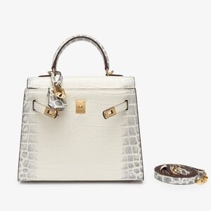 Elegant Cream and Gray Handbag
